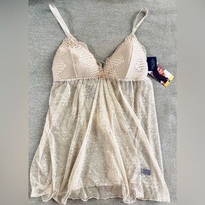 BRAND NEW Cream lace babydoll bra with matching thong